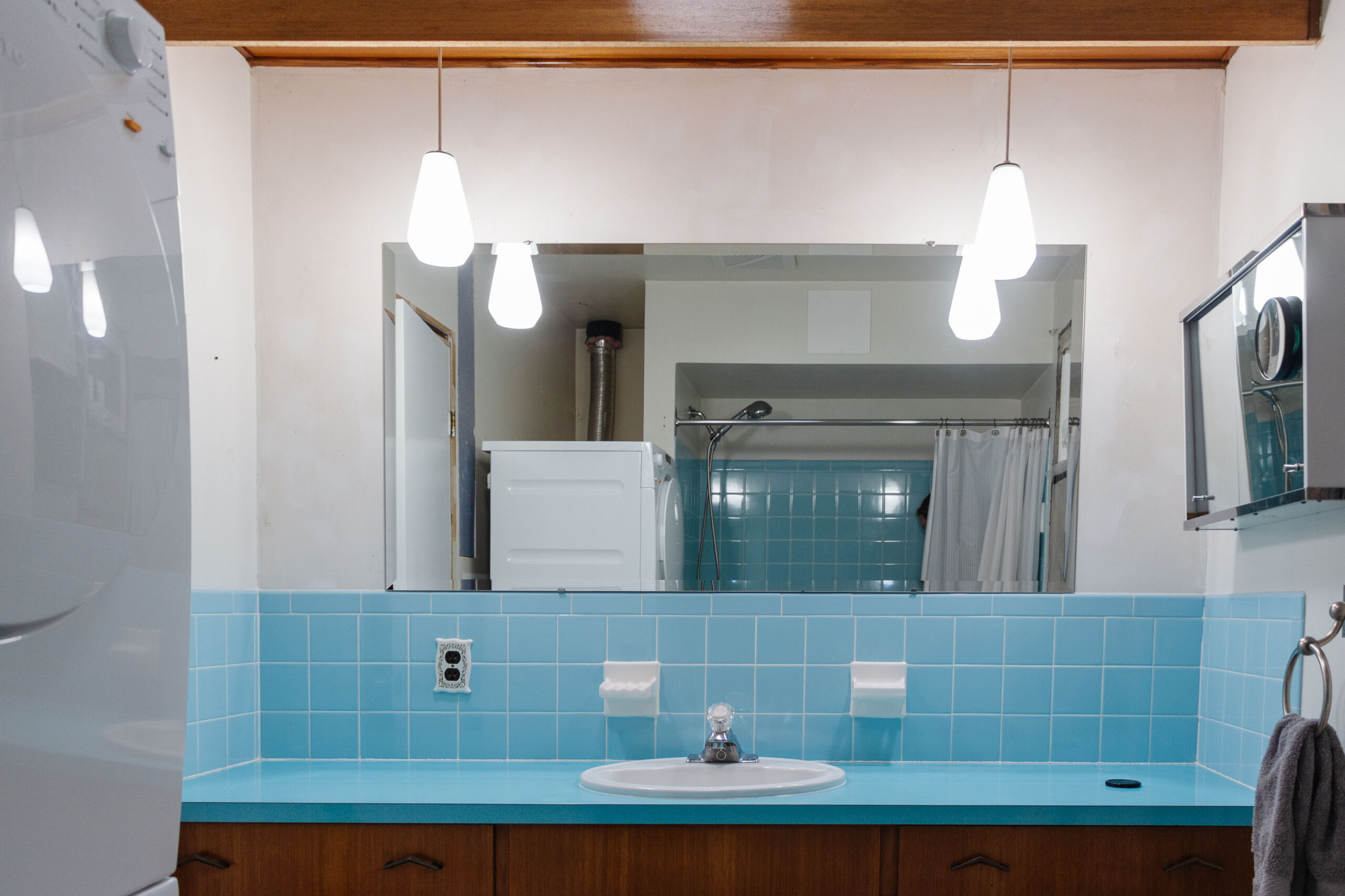bathroom reno renovation before interior design